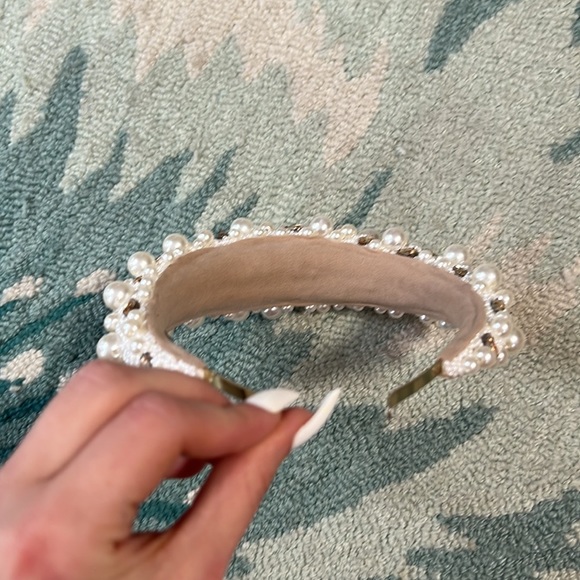 Deepa Gurnani Lux Faux Pearl Embellished Padded Headband - Picture 9 of 14